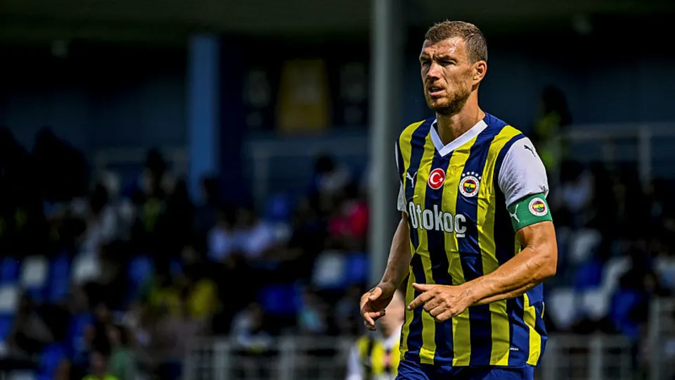 Fenerbahçe'ye Edin Dzeko'nun kankası geliyor! Milli yıldız için transfer operasyonu! İsmail Kartal görüşmeyi doğruladı