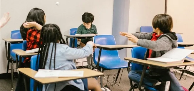 MEB’den akran zorbalığına karşı eğitim