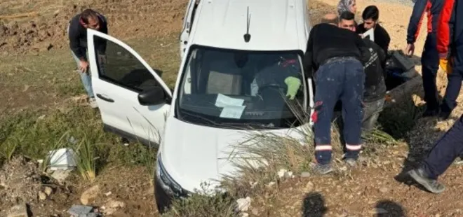 Kontrolden çıkan araç su kanalına düştü!