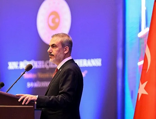 ingilizlerden-carpici-turkiye-analizi-dikkat-ceken-hakan-fidan-detayi-abye-turkiye-cagrisi-yaptilar-1692255153759.jpeg İngilizlerden çarpıcı Türkiye analizi! Dikkat çeken Hakan Fidan detayı... AB'ye Türkiye çağrısı yaptılar - 5