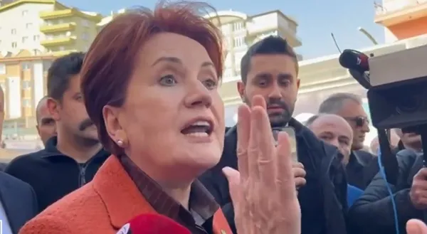 1709042910414.jpg Meral Akşener sokakta CHP'li vatandaşla tartıştı: DEM'e teşekkür ediyorsunuz bize küfrediyorsunuz! - 7