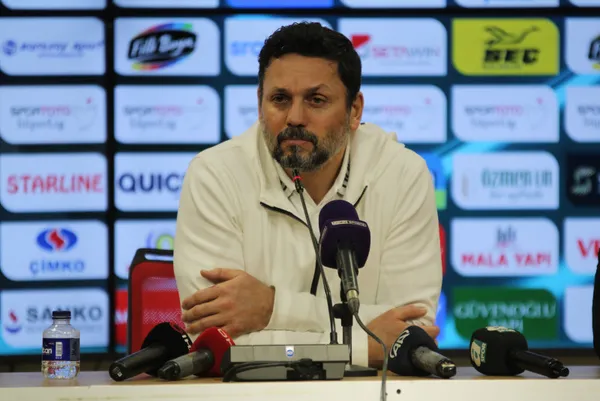 super-ligde-bir-ayrilik-daha-gaziantep-fkda-erol-bulut-donemi-sona-erdi-1674679824753.jpg Süper Lig'de bir ayrılık daha: Gaziantep FK'da Erol Bulut dönemi sona erdi