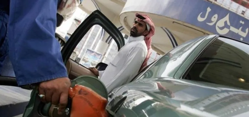 Suudi Arabistan’da benzin fiyatlarına büyük zam