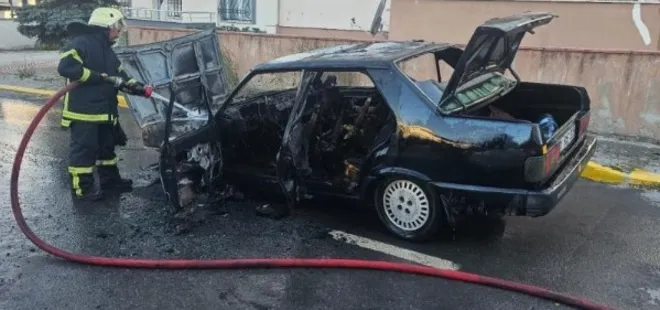 Kocaeli'de panik anlar! Otomobil alev aldı