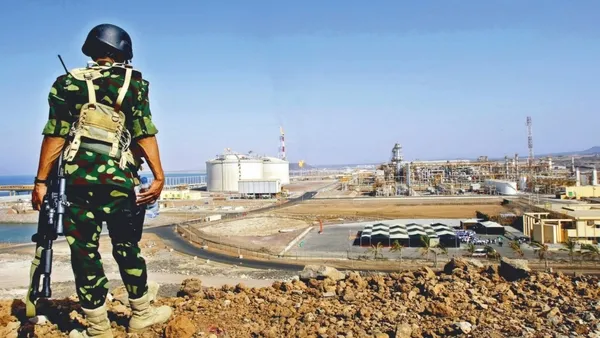 Macron’un işkenceleri gün yüzüne çıktı