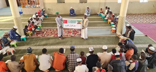 İsveç'te Kur'an-ı Kerim yakılmasına tepki olarak 40 ülkede hatim okundu - 1