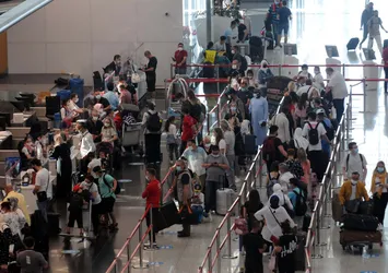 Son dakika: Bayram göçü başladı! İstanbul Havalimanı'nda ve 15 Temmuz Demokrasi Otogarı'nda yoğunluk