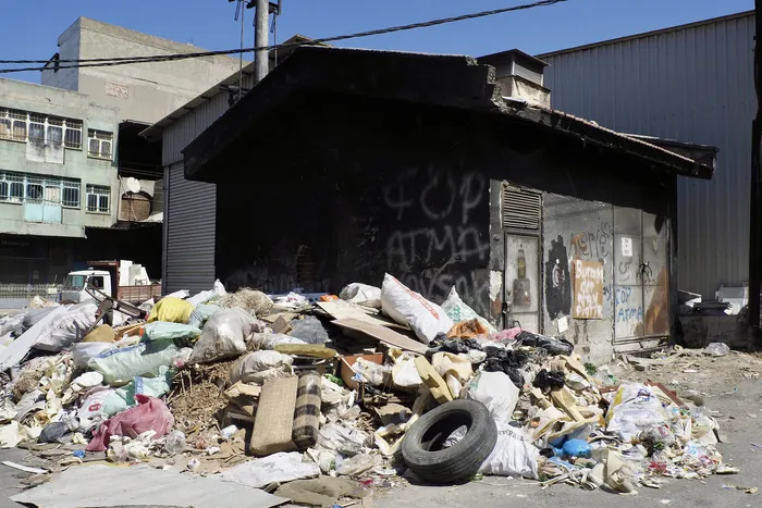 İzmir çöpte kilitlendi! CHP’li başkanlardan Büyükşehir’e isyan