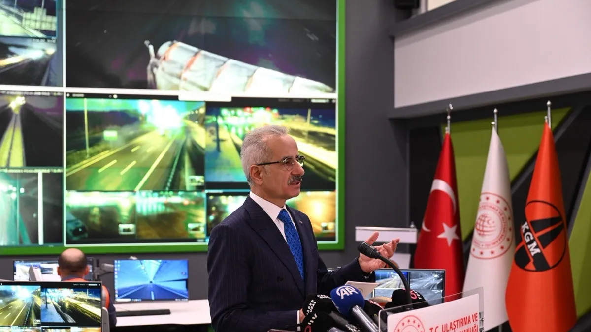 Bayram trafiği 7/24 AUS'tan takip edilecek