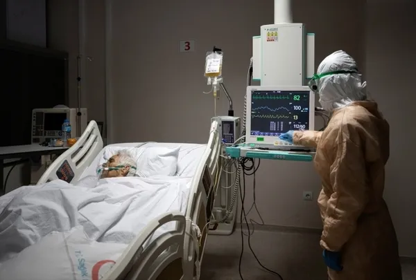 Türkiye’de vaka sayıları artıyor! Sağlık Bakanı Koca’dan milyonları rahatlatan açıklama