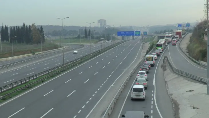 30 büyükşehir ve Zonguldak’a giriş-çıkışlar kapatıldı! Araçlar geri gönderildi