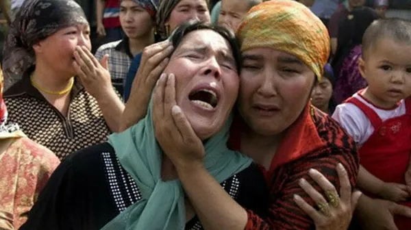 uygur-turklerini-sokakta-tespit-edecekler-cinli-teknoloji-firmasi-huaweiden-insanlik-disi-uygulama-1610565451559.jpg Uygur Türklerini sokakta tespit edecekler! Çinli teknoloji firması Huawei'den insanlık dışı uygulama! - 3