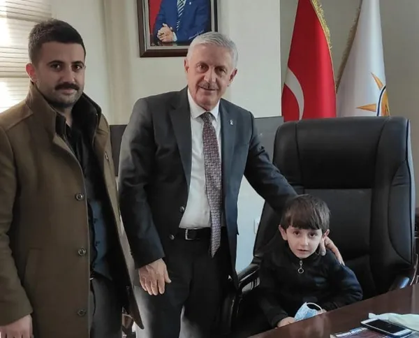 Son dakika: 4 yaşındaki küçük çocuk Kur'an-ı Kerim’i hatim etti - 2