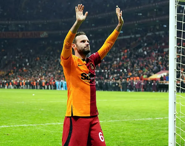 1673643508941.jpg Okan Buruk transferi açıkladı! İşte Galatasaray'ın görüştüğü isim! Galatasaray'da son dakika transfer gelişmesi... - 4