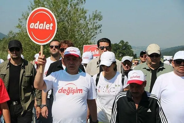 chpde-tanju-ozcan-alarmi-kemal-kilicdaroglu-talimati-verdi-binaya-girmek-isterse-bakin-ne-yapacaklar-1688706867605.jpeg CHP'de Tanju Özcan alarmı! Kemal Kılıçdaroğlu talimatı verdi | Binaya girmek isterse bakın ne yapacaklar - 2