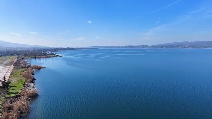 sapanca-golu-icin-yeni-proje-kacak-iskeleler-kaldirilacak-dogal-yapisina-kavusacak-1749639637909.jpeg Bakanlıktan Sapanca Gölü için yeni proje (AHABER ARŞİV)