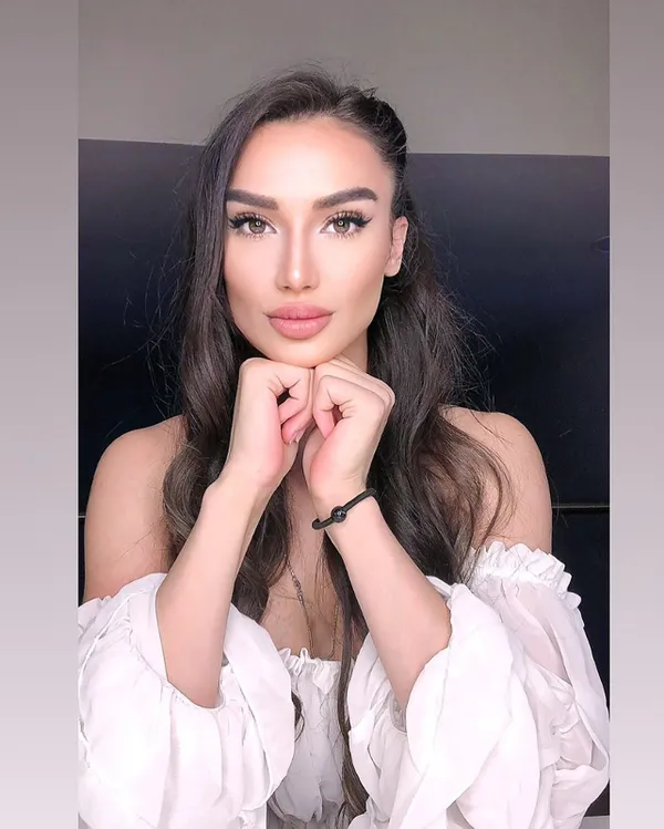 Emre Aşık’ın eski eşi Yağmur Aşık hakkında zorlama hapis kararı