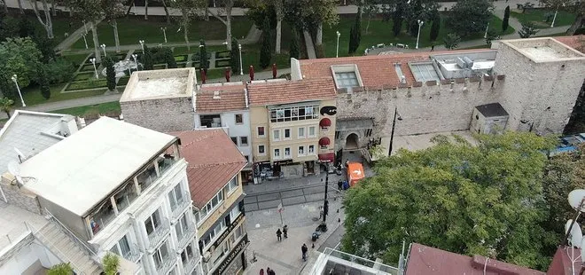 İstanbul’da 250 yıllık tarihi çeşmenin üzerine bina yapmışlar