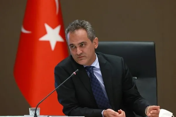 Son dakika: Yüz yüze eğitim zorunlu mu? Milli Eğitim Bakanı Mahmut Özer açıkladı