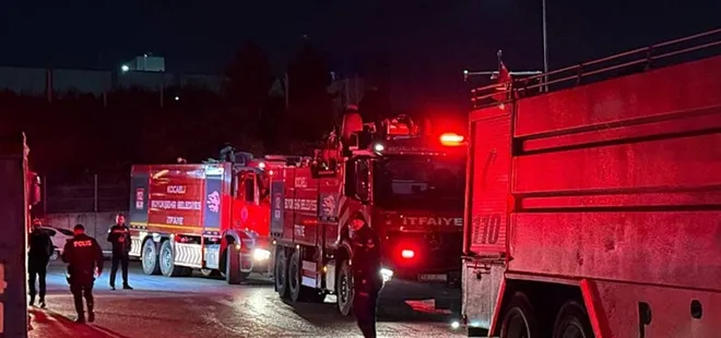 Kocaeli'de geri dönüşüm fabrikasında yangın!