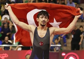 Kerem Kamal altın madalya aldı