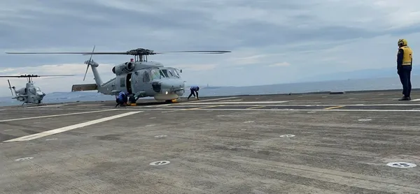 1668759052939.jpg AH-1W Super Cobra ve SH-70 Sea Hawk helikopterleri LHD ANADOLU'ya ilk inişi gerçekleştirdi! İşte gururlandıran anlar - 1