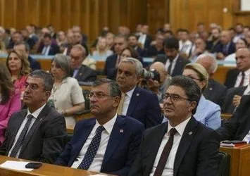 CHP'de şimdi de görevden alma kavgası! Özgür Özel ve Gökhan Günaydın'a karşı düğmeye bastılar