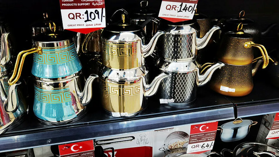Katar'daki büyük marketler zincirlerinden Türk ürünlerine büyük destek