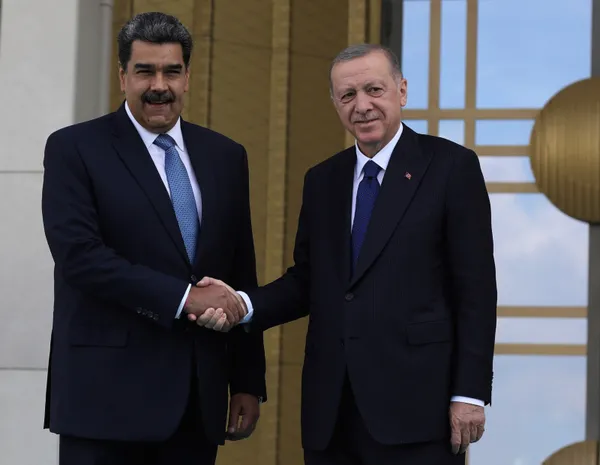 Son dakika: Venezuela Devlet Başkanı Maduro Ankara’da! Başkan Erdoğan A Haber’in sorusuna net yanıt verdi: Rusya’ya karşı kuruldu diyorlar bunu yemezler!