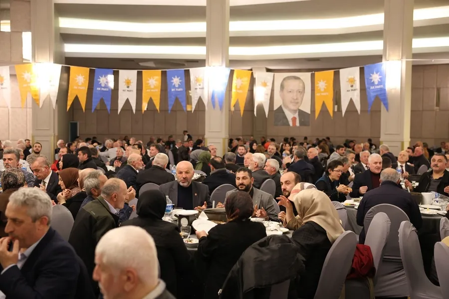 bakan-bak-bu-millete-hizmet-etmeye-devam-edecegiz-1773510620500.jpg Bakan Bak: "Bu millete hizmet etmeye devam edeceğiz" - 1