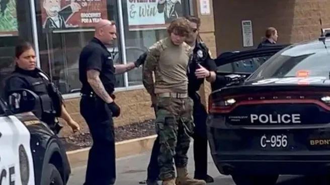 Twitch'den süpermarket silahlı saldırısını canlı yayınlayan Payton Gendron hakim karşısında! - AHaber Video İzle