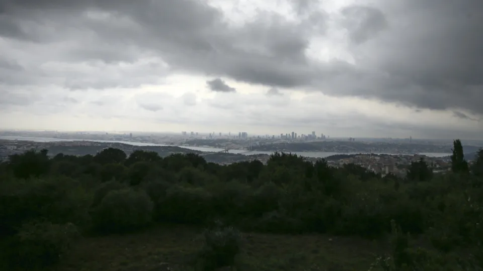 İstanbul'da sağanak yağış başladı!