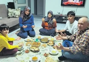 Çayırcık ailesinden Başkan Erdoğan’a teşekkür: Deprem korkusuyla değil sahur keyfiyle uyanıyoruz