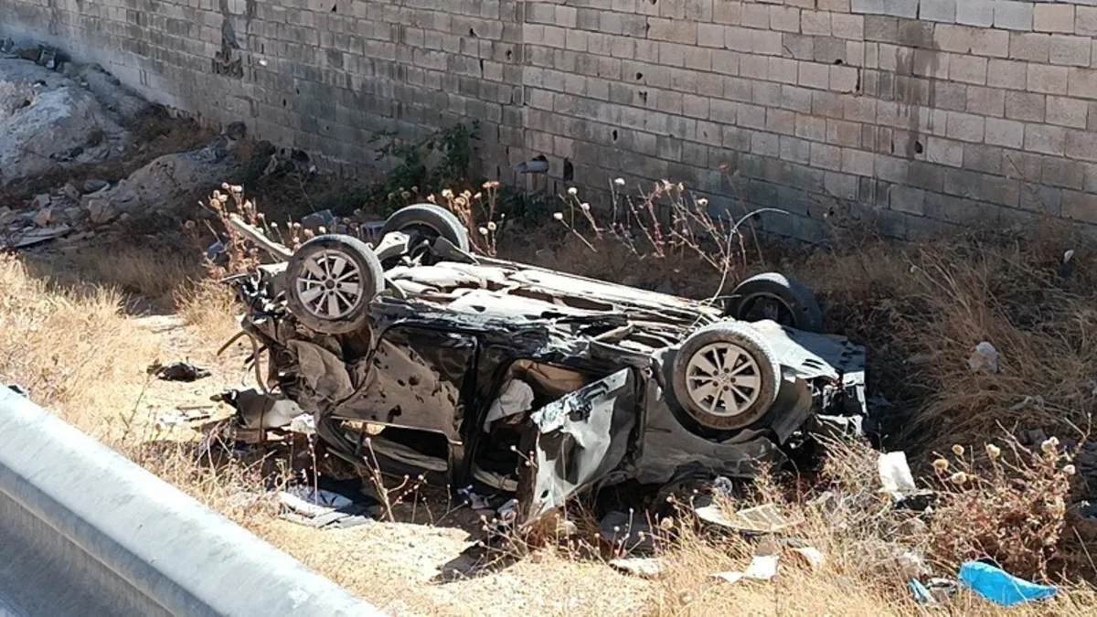 Gaziantep'te kontrolsüz yola çıkış faciayı getirdi: 2'si ağır 6 yaralı