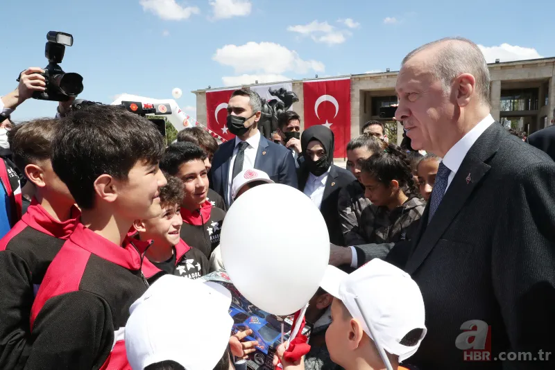 Başkan Erdoğan TBMM'de çocuklarla bir araya geldi! Sigara diyaloğu gülümsetti 1