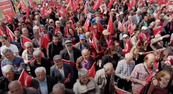 1710857610023.jpeg Özgür Özel'den A Haber'e "montaj" iftirası! Yalanı CHP'nin sosyal medya paylaşımıyla çöktü: Erdoğan'a oy var! - 4