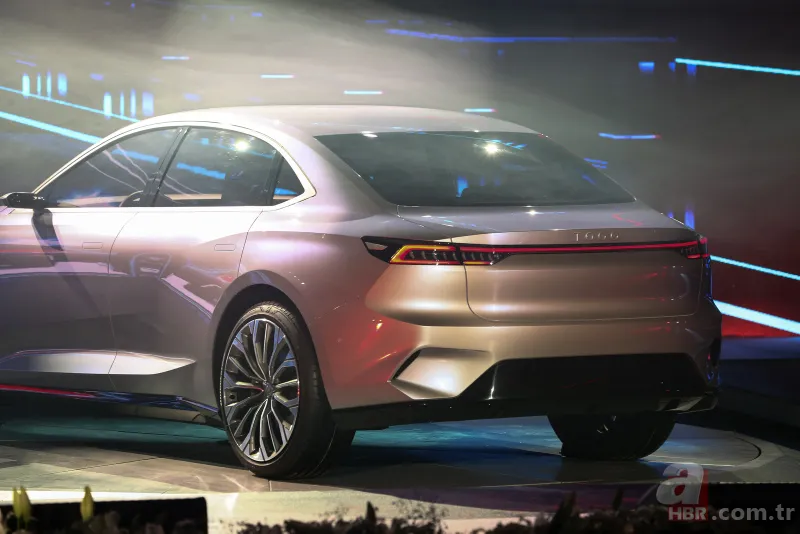 Başkan Erdoğan fiyat bilgisi verdi! Yerli otomobil fiyatı ne kadar? Yerli otomobil özellikleri nelerdir? 9