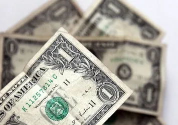 4'üncü Ana Jet Üssü yakınlarında içi dolar dolu çanta bulundu