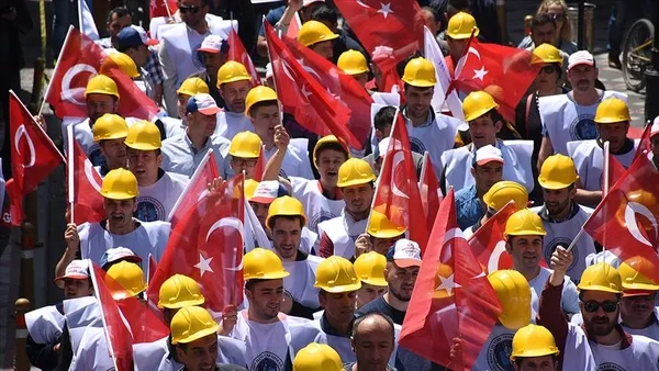 1-mayis-kutlamalari-nerede-1-mayis-isci-bayrami-nerede-kutlanacak-2023-miting-alanlari-ve-saatleri-istanbul-an-1682675976230.jpg 1 Mayıs İşçi Bayramı nerede kutlanacak? 1 Mayıs kutlamaları bugün nerede? 2023 Miting alanları ve saatleri! - 2