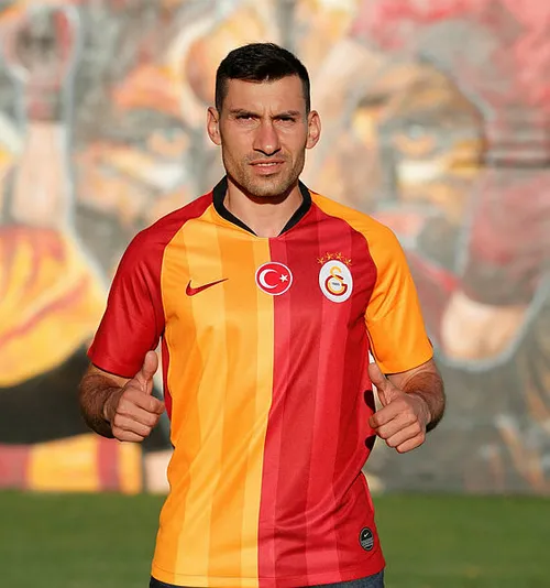 Son dakika: Galatasaray yeni transferleri Şener Özbayraklı ve Jimmy Durmaz'ı duyurdu - 1