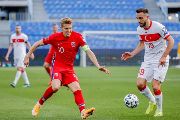 Son dakika: Kenan Karaman Fortuna Düsseldorf ile yollarını ayırdı