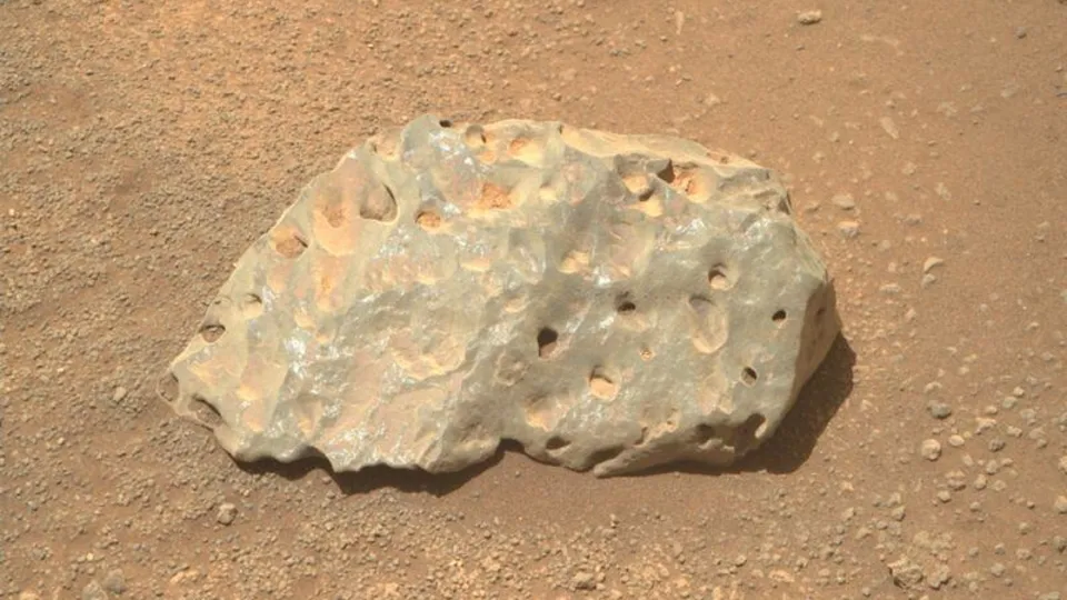 NASA Mars'tan merak edilen fotoğrafları yayınladı! Kızıl Gezegen'deki ilk 100 gün