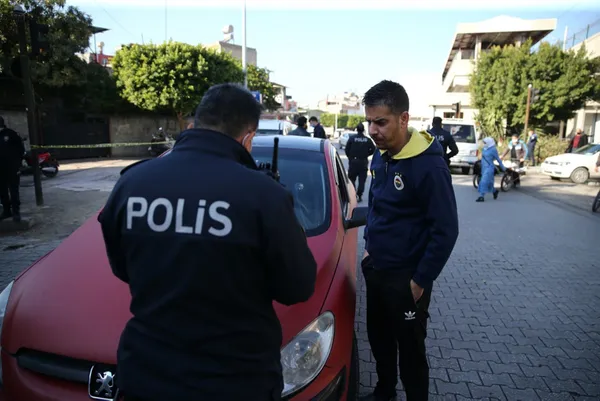 1607584259686.jpg Polise zor anlar yaşattı! Ceza kesilen adam babasının adını unuttu - 3