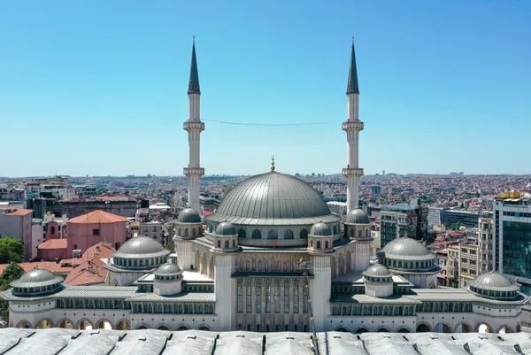 Son dakika | Alman DW’den skandal haber! Taksim Camii’ni sindiremediler
