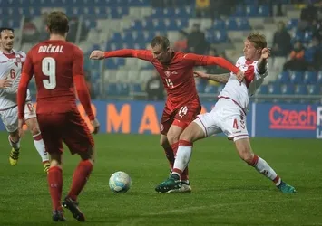 Fenerbahçe'ye Simon Kjaer'den müjdeli haber