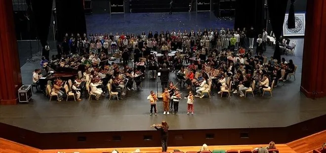 Türkiye 23 Nisan'da yeni orkestra ve korosunu kucaklamaya hazırlanıyor