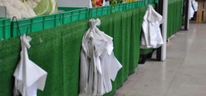 Poşetleri tamamen yasaklıyorlar!