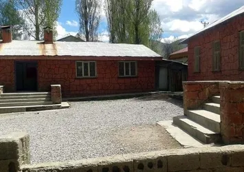 Muş'ta şiddetli rüzgar 2 can aldı