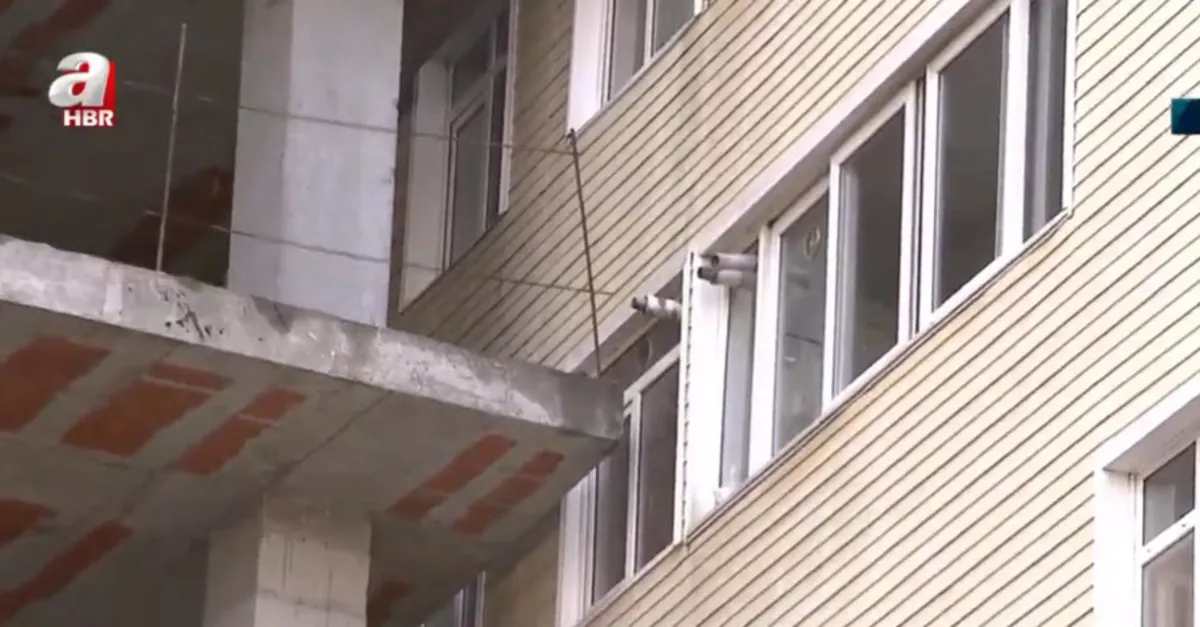 Denize değil cama sıfır daire | İlk bakanlar anlayamıyor! İstanbul'da bir garip apartman hikayesi...