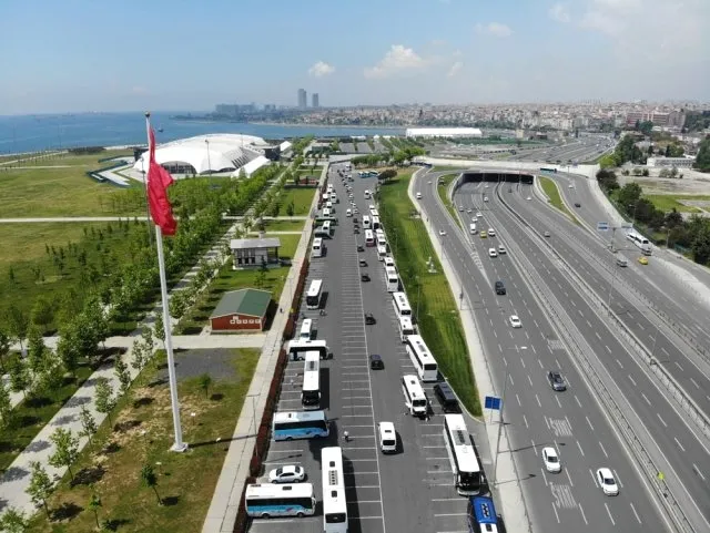 Binali Yıldırım müjdelemişti! Vatandaşlar konvoy yapıp kutladı